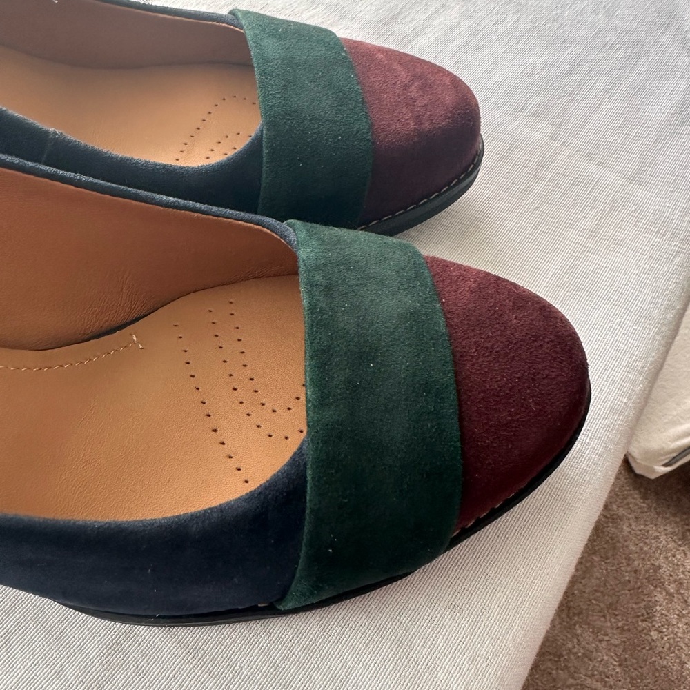 👠Clarks size 9.5 suede pump NWT👠 - Picture 2 of 11